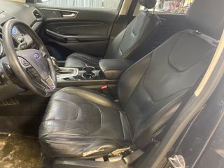 2016 Ford Edge Titanium - Interior Front Seat Image